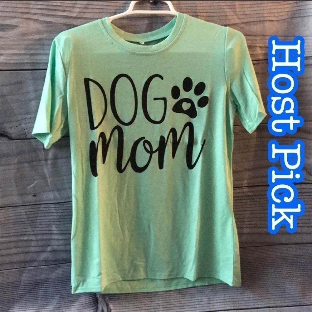 ✅8X Host Pick✅ Dog Mom T-Shirt, Small